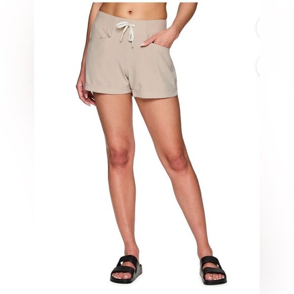 AVALANCHE women’s Short EUC - Picture 8 of 8